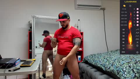 Snapshot of supermanboyxxl chatting on January 27, 2025, 9:44 am supermanboyxxl online show from January 27, 2025, 9:44 am