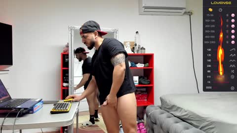 Snapshot of supermanboyxxl chatting on January 31, 2025, 9:48 am supermanboyxxl online show from January 31, 2025, 9:48 am