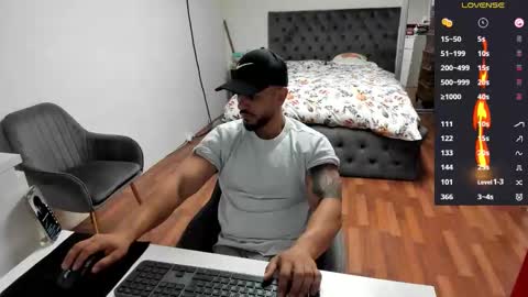 Snapshot of supermanboyxxl chatting on September 25, 2025, 5:55 am supermanboyxxl online show from September 25, 2025, 5:55 am