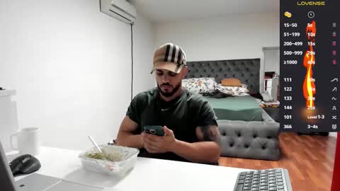 Snapshot of supermanboyxxl chatting on October 6, 2025, 6:55 am supermanboyxxl online show from October 6, 2025, 6:55 am