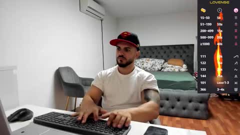 Snapshot of supermanboyxxl chatting on October 10, 2025, 5:50 am supermanboyxxl online show from October 10, 2025, 5:50 am