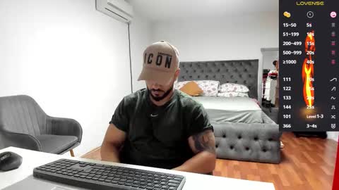 Snapshot of supermanboyxxl chatting on October 13, 2025, 5:29 am supermanboyxxl online show from October 13, 2025, 5:29 am