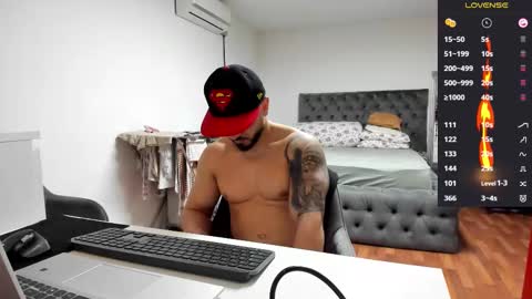 Snapshot of supermanboyxxl chatting on October 17, 2025, 5:32 am supermanboyxxl online show from October 17, 2025, 5:32 am