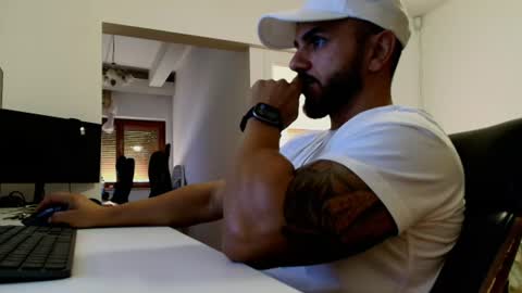 supermanboyxxl online show from August 5, 2026, 5:10 am