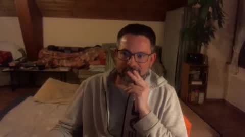 supersquirrel81 online show from January 10, 2026, 8:10 pm