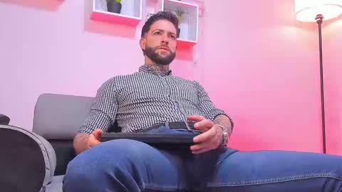 supreme_alpha_ online show from December 1, 2025, 8:47 pm