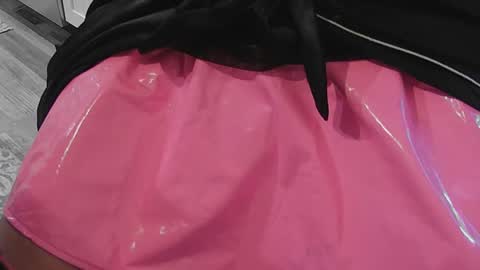 Snapshot of supwitchoo chatting on October 5, 2025, 8:40 pm Supwitchoo online show from October 5, 2025, 8:40 pm