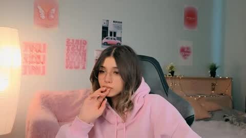 Sara online show from May 2, 2026, 1:16 pm