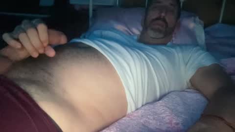 Snapshot of surfguy82 chatting on September 19, 2025, 4:36 am SurfGuy82 online show from September 19, 2025, 4:36 am