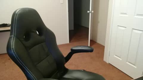 Snapshot of surge_0 chatting on October 10, 2025, 11:20 am surge_0 online show from October 10, 2025, 11:20 am