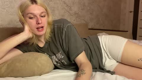 Snapshot of susan228 chatting on November 27, 2025, 9:06 pm Vladiva online show from November 27, 2025, 9:06 pm