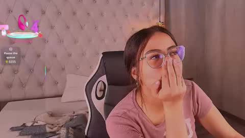 susan_voltaire online show from April 30, 2026, 11:49 am