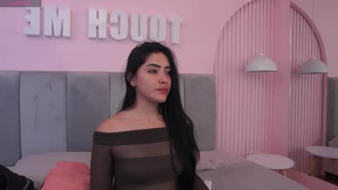 susan_wall online show from April 1, 2026, 1:01 pm