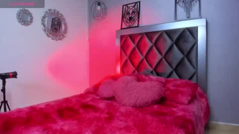 Snapshot of susana_williamss chatting on February 28, 2025, 12:20 pm Susana W online show from February 28, 2025, 12:20 pm