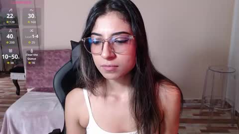 Susana hendrix    online show from April 5, 2026, 6:16 pm