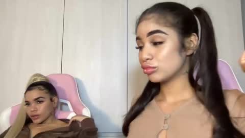 Snapshot of susandolls_ chatting on February 18, 2025, 6:59 am susan online show from February 18, 2025, 6:59 am