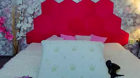 Susane Nori online show from October 15, 2025, 4:45 am