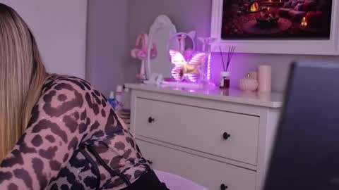 SusanJewel online show from October 26, 2025, 11:16 am