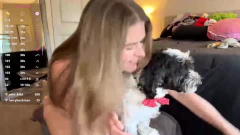 Susannah online show from September 18, 2025, 3:14 pm