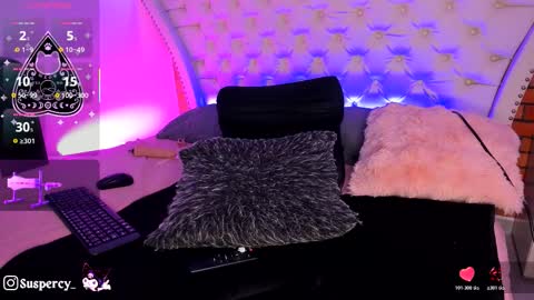 Val Help me get to 100 thumbs up online show from November 22, 2025, 10:31 pm