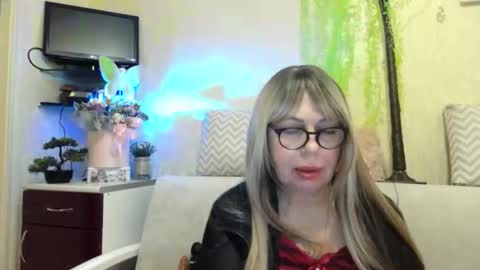 SusiexNoreen online show from May 4, 2026, 11:56 pm