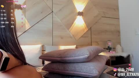 sussan online show from April 18, 2026, 7:58 pm