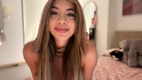 Snapshot of sussanf_ chatting on December 6, 2024, 11:14 pm  Susy  online show from December 6, 2024, 11:14 pm