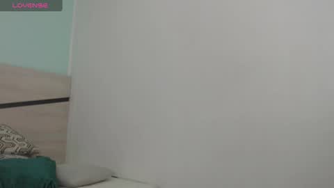 sussy leon online show from December 19, 2024, 7:07 pm