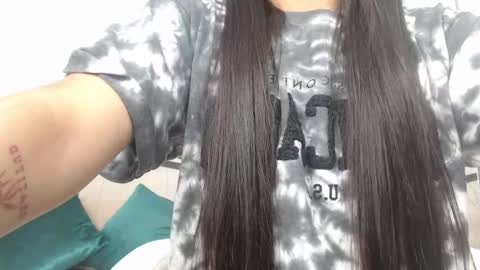 sussy leon online show from January 18, 2025, 12:26 pm