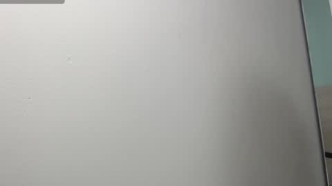 sussy leon online show from March 7, 2025, 12:23 pm