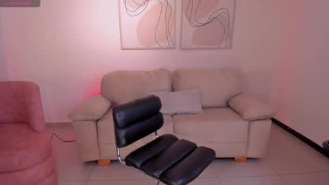 Sussy Bell online show from September 30, 2025, 9:09 pm