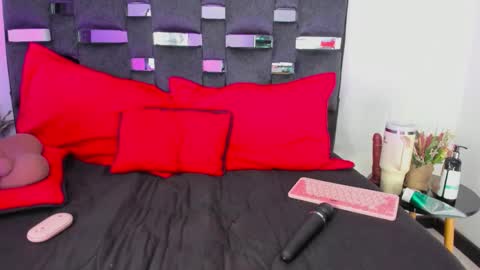 Sussy Sunny online show from February 25, 2026, 5:39 am