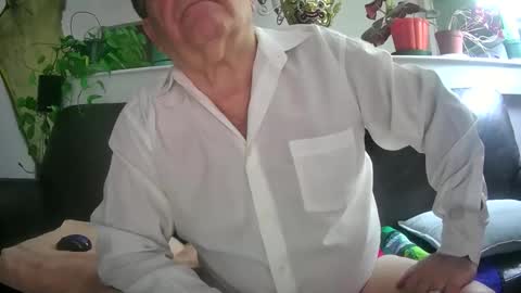 Otto online show from December 3, 2025, 5:04 am