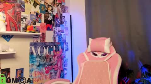 Hey Im Suzane online show from April 17, 2026, 10:51 am