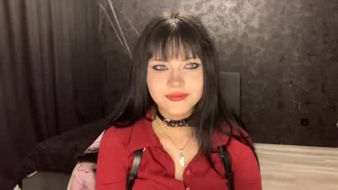EmilySuonn online show from April 28, 2026, 5:45 am