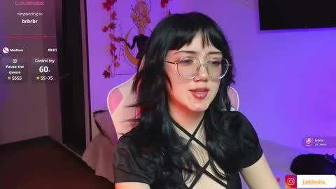 Snapshot of suzumi_ chatting on December 27, 2024, 6:10 pm Jadde online show from December 27, 2024, 6:10 pm