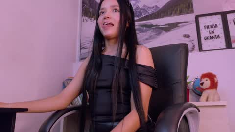 Susy  online show from May 16, 2026, 8:07 pm