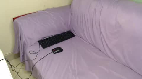 Suzy online show from April 11, 2026, 7:51 pm