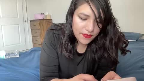 Suzy online show from April 5, 2026, 7:22 pm