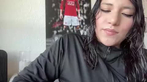 Suzy online show from April 9, 2026, 7:08 pm