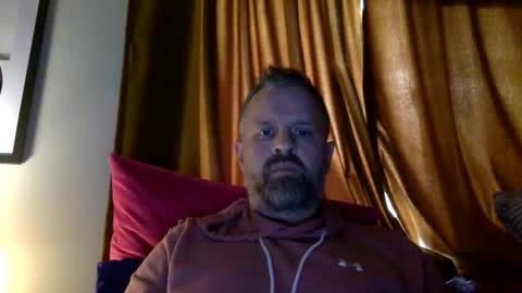 svnny222 online show from November 4, 2025, 9:47 pm