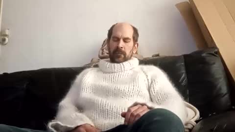 Snapshot of sweaterboy666 chatting on February 24, 2026, 9:51 am sweaterboy666 online show from February 24, 2026, 9:51 am