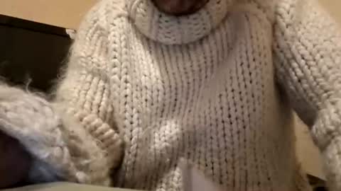 Snapshot of sweaterboy666 chatting on June 30, 2026, 9:05 pm sweaterboy666 online show from June 30, 2026, 9:05 pm