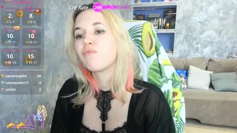 Snapshot of sweeet_bee chatting on March 4, 2025, 10:46 am Melisa online show from March 4, 2025, 10:46 am