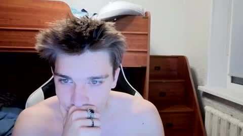 sweeetyangeel online show from October 30, 2025, 5:46 pm