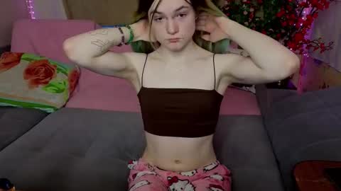 Haeyang  Torry online show from February 18, 2026, 7:04 am