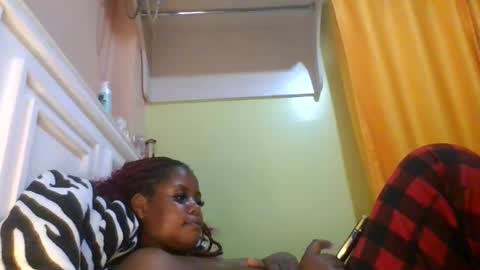 sweet52537 online show from February 4, 2026, 6:14 pm