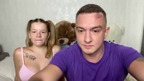 Snapshot of sweet__bunnies chatting on October 2, 2025, 7:04 am Mia and Robert online show from October 2, 2025, 7:04 am