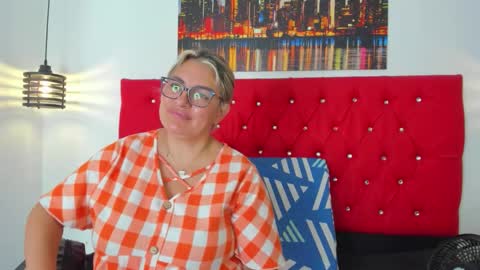 Snapshot of sweet__mature chatting on October 23, 2025, 4:39 pm Carolina online show from October 23, 2025, 4:39 pm