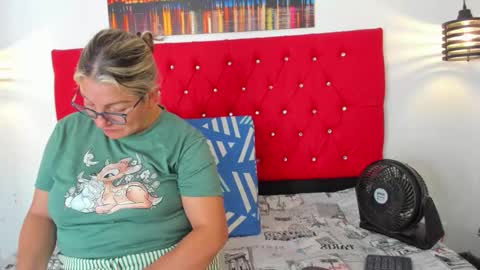 Snapshot of sweet__mature chatting on November 6, 2025, 4:30 pm Carolina online show from November 6, 2025, 4:30 pm